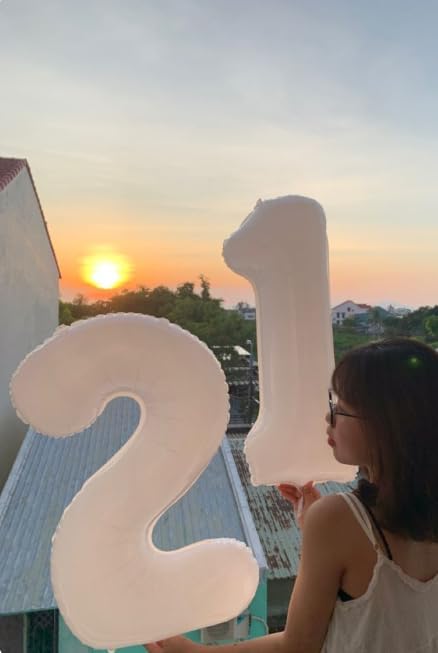 White Number 1 Balloon 40 inch, Number 1 Birthday Balloon for Boy Girl, White Foil One for 1st 10 11 12 16 18 Birthday Party, Anniversary Celebration Number Decorations
