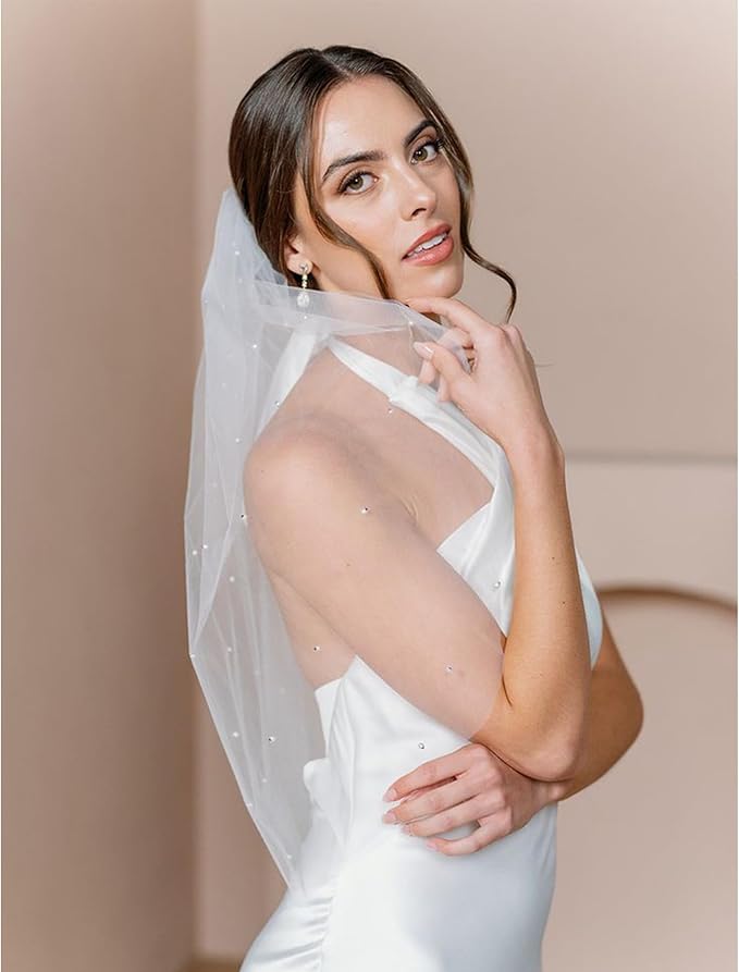 White Short Wedding Veil Pearl Rhinestone Bride Veils Bridal Veils Bachelorette Party Veil for Brides and Women