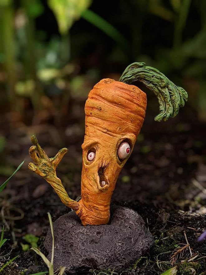 Halloween Vegetable Zombie Statue,Realistic Carrot Potato Zombie Garden Sculpture,Halloween Garden Decor,Outdoor Decorations for Patio Yard Walking Dead Zombie Gnome Graveyard Décor (Carrot（A）)