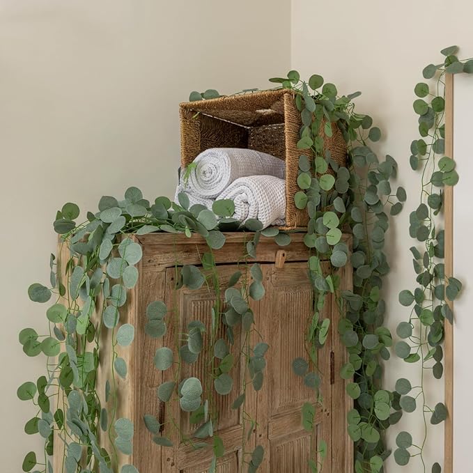 CQURE 66Pcs Eucalyptus Garland,Artificial Eucalyptus Leaves Table Greenery Garland Wreath Vines for Wedding Party Table Fireplace Wall Room Decor