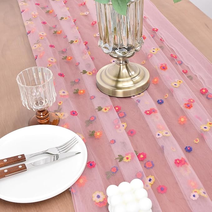 Joanlody 3pcs Blushing Pink Embroidery Daisy Table Runner Valentine’s Day Florals Seasonal Easter Tulle Table Runner Holiday Kitchen Dining Table Decoration for Home Party Indoor